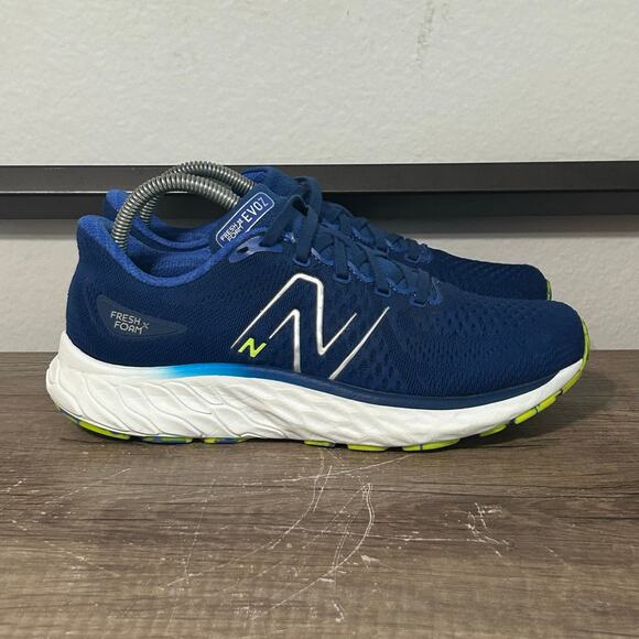 New Balance Fresh Foam Evoz v3 Women’s Athletic Running Shoes Size 8.5 Blue - Picture 3 of 8